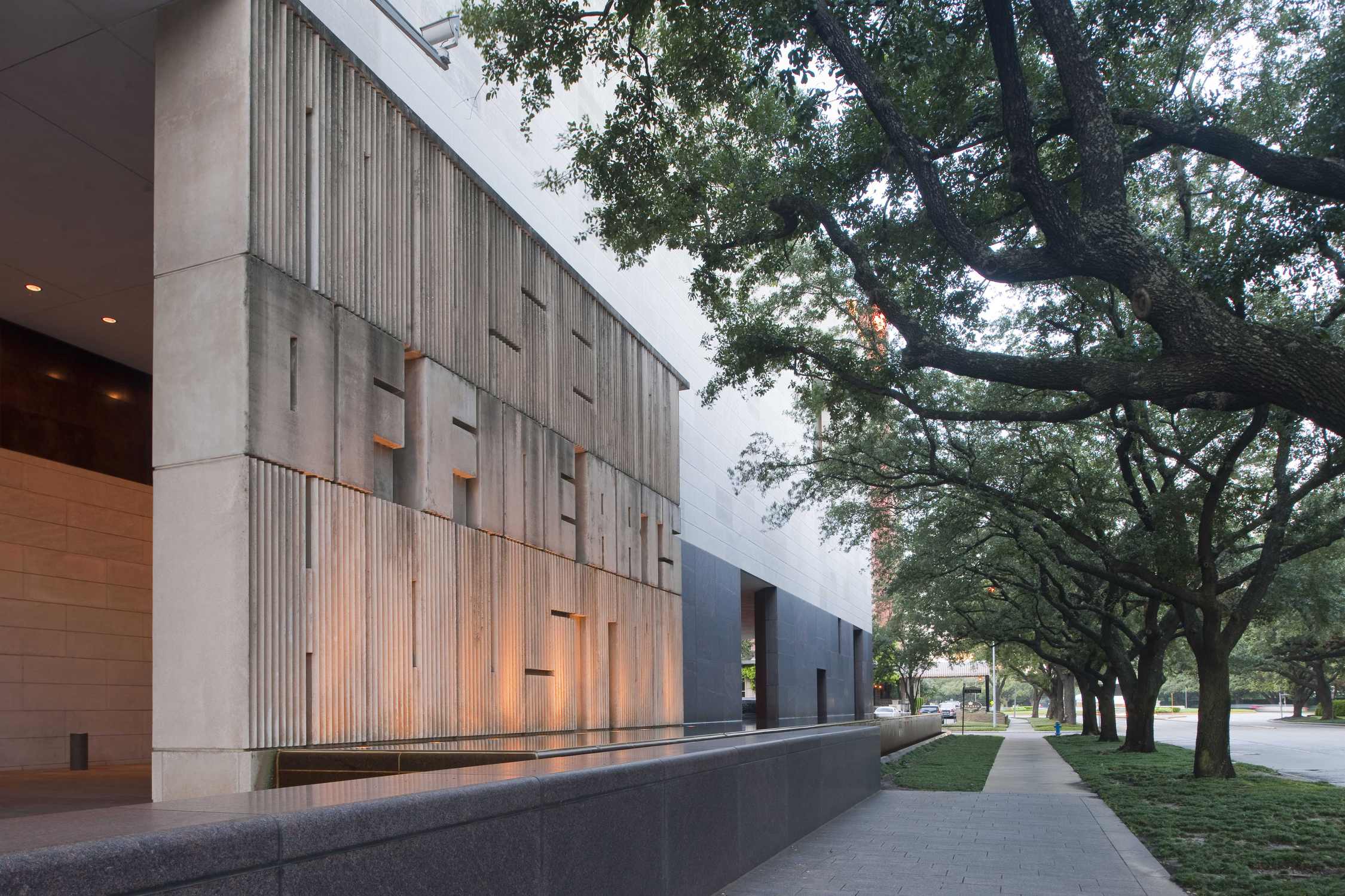 Museum of Fine Arts Houston - Photo 1