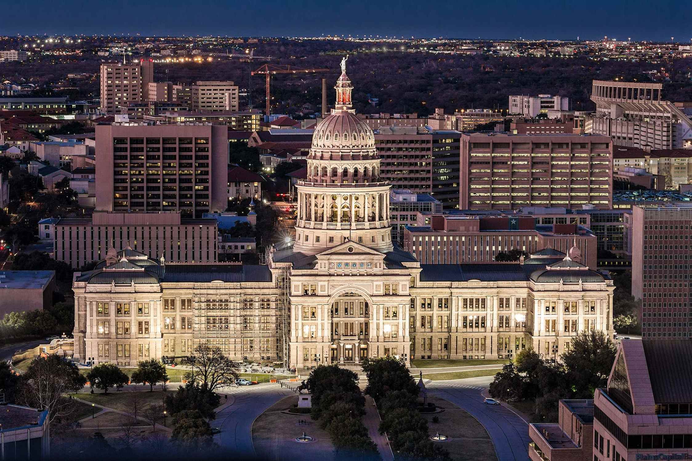 Capitol Square - Photo 1