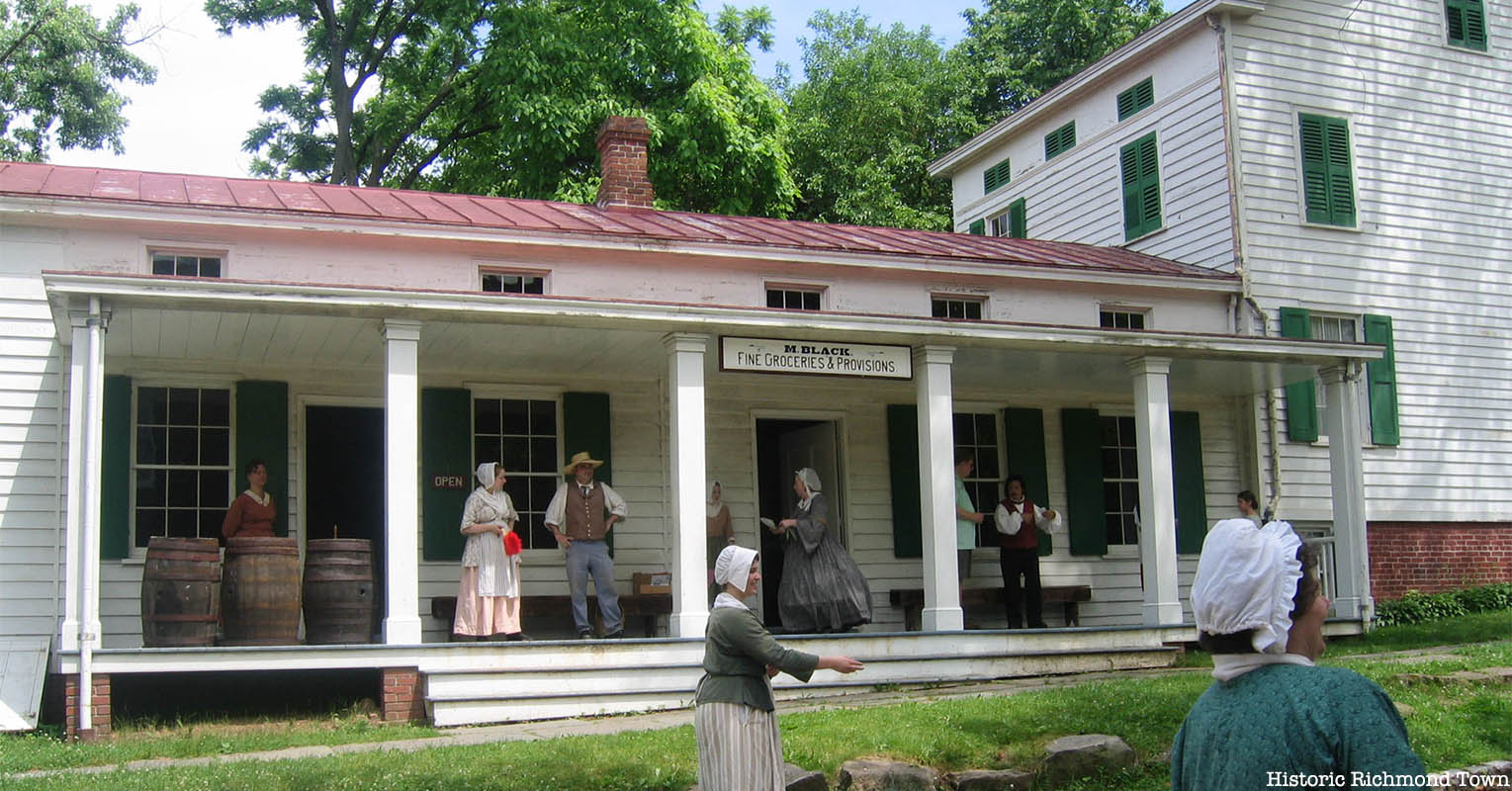 Historic Richmond Town - Photo 1