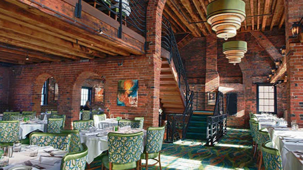 Chart House - Photo 1