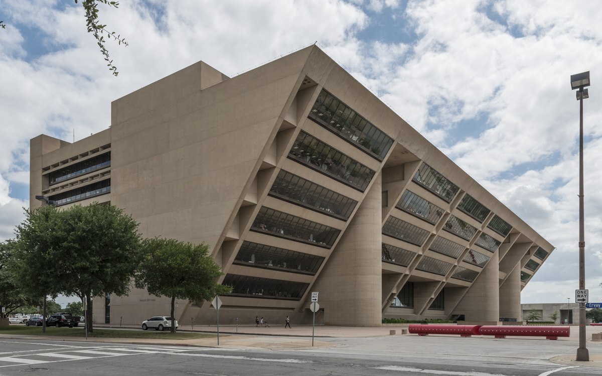 Dallas City Hall - Photo 1
