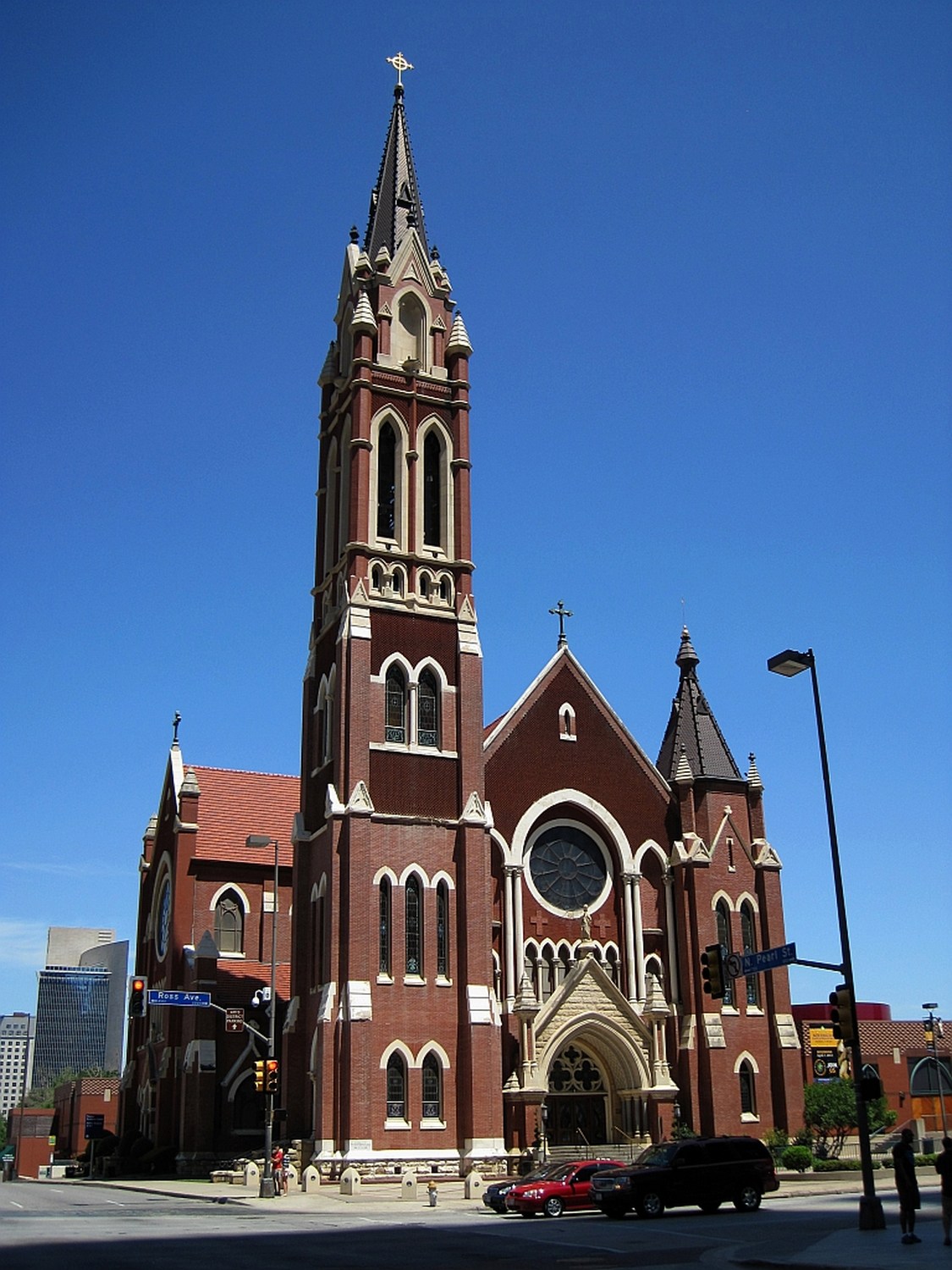 Cathedral Santuario de Guadalupe - Photo 1
