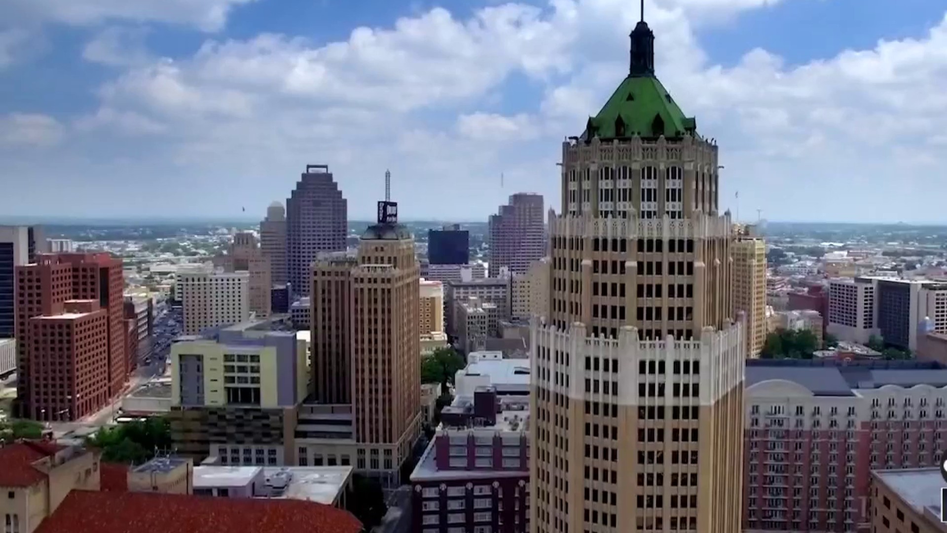 Tower Life Building - Photo 1