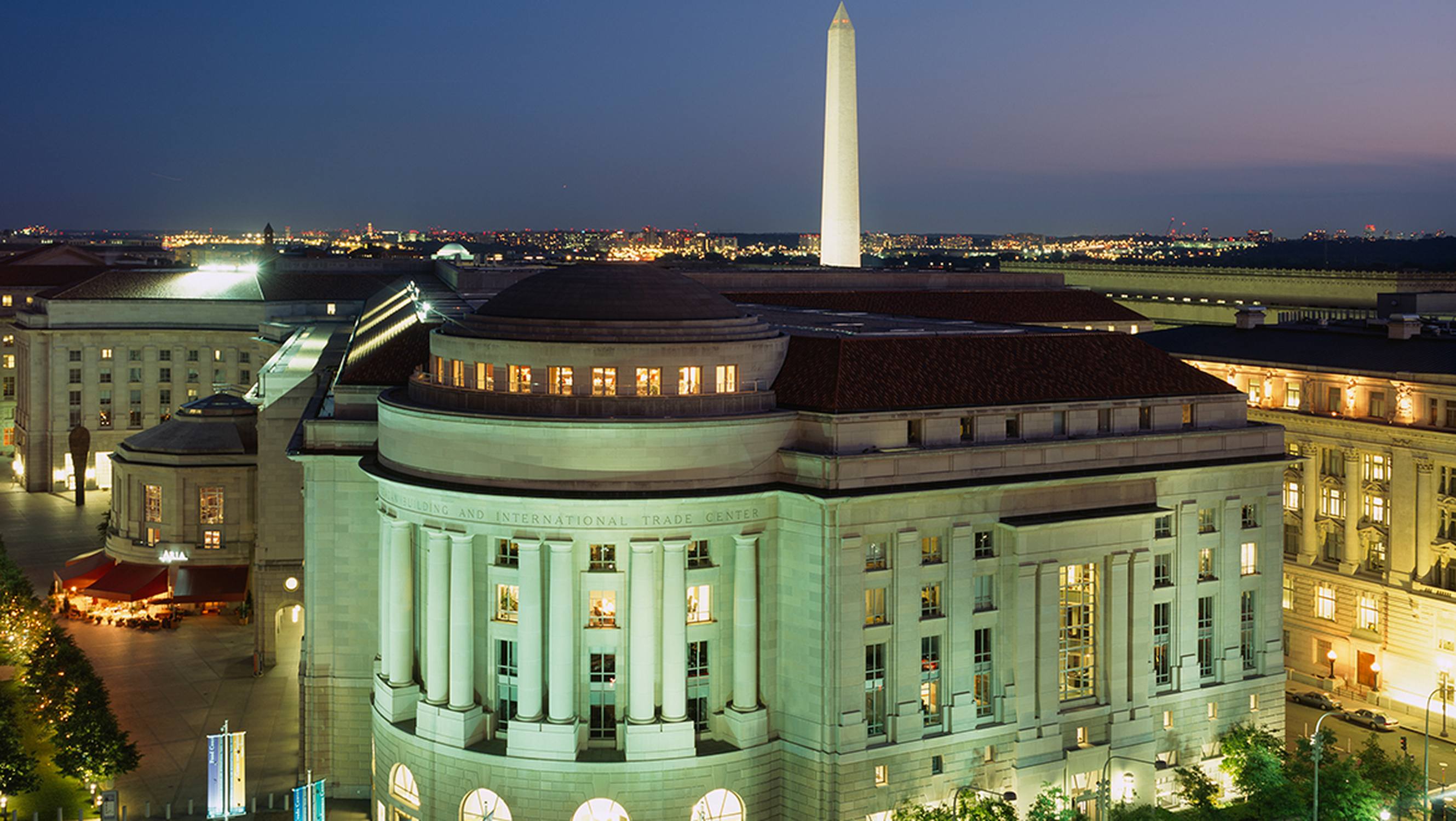 Ronald Reagan Building and International Trade Center - Photo 1