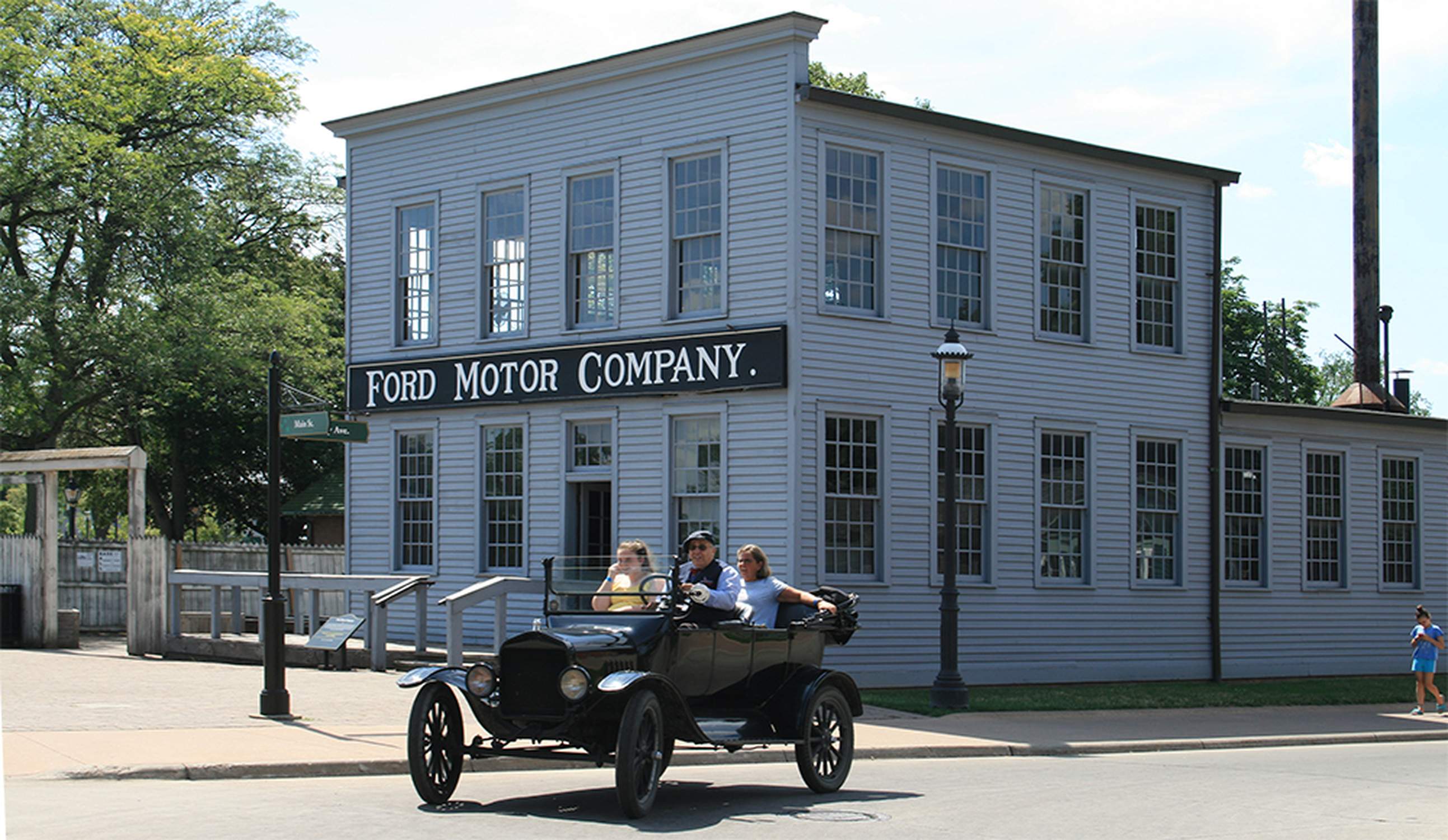 Greenfield Village - Photo 1