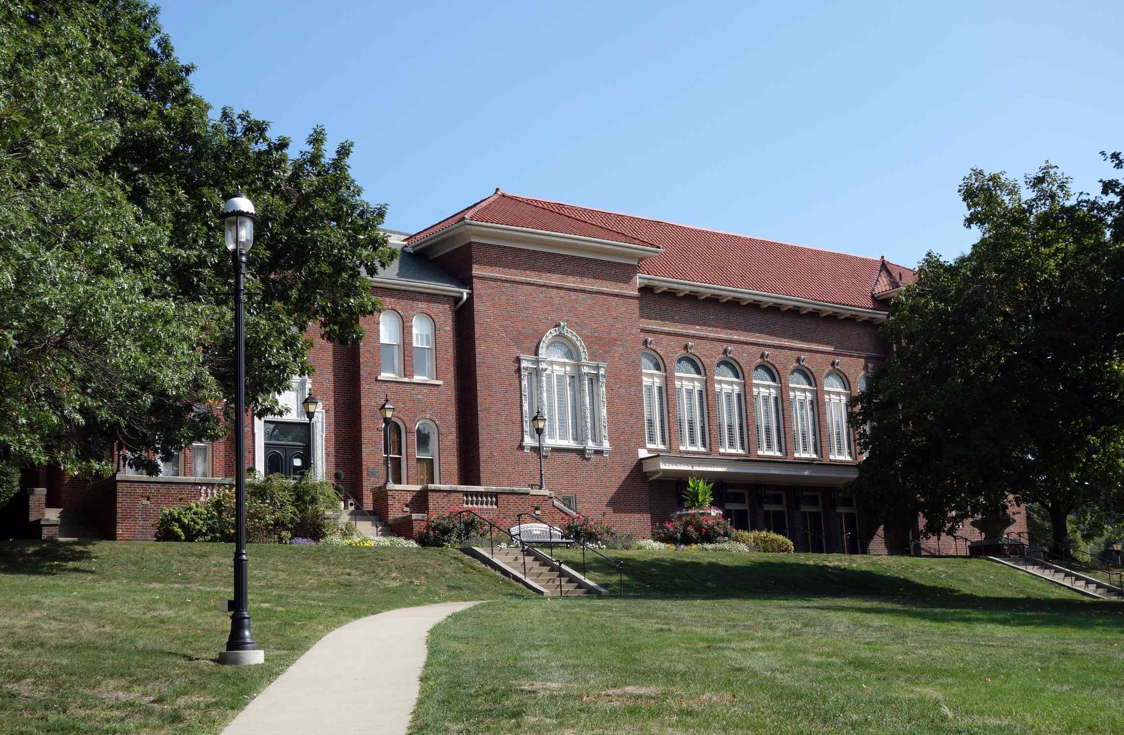 Hoyt Sherman Place - Photo 1