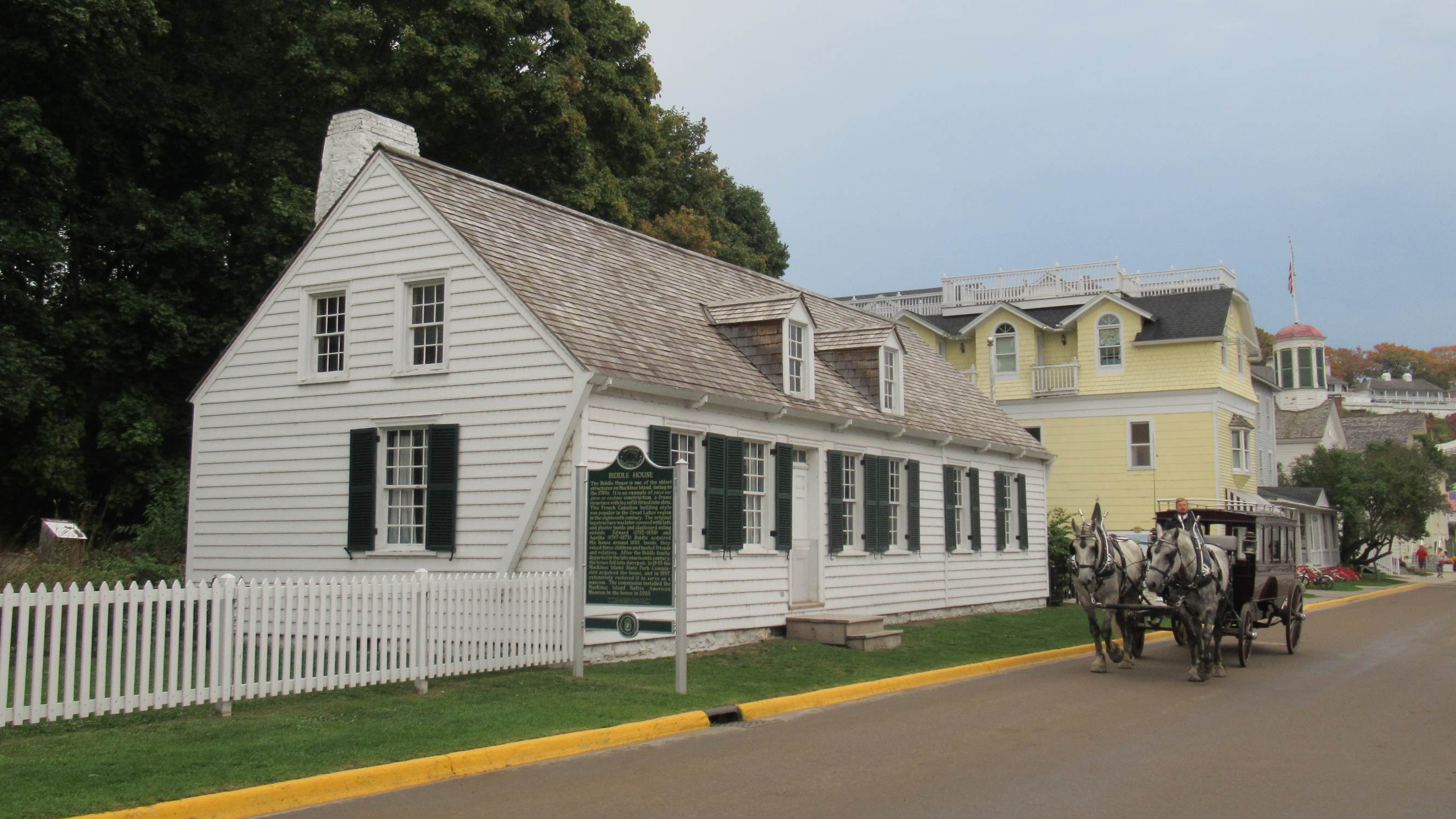 Biddle House - Photo 1