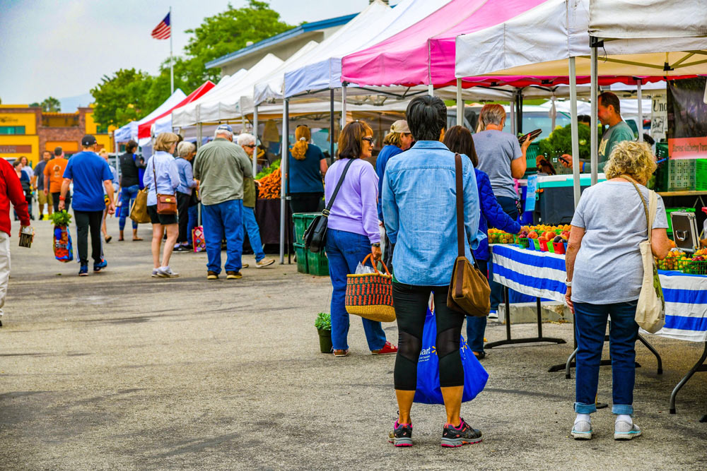 Saturday Farmers Market - Photo 1