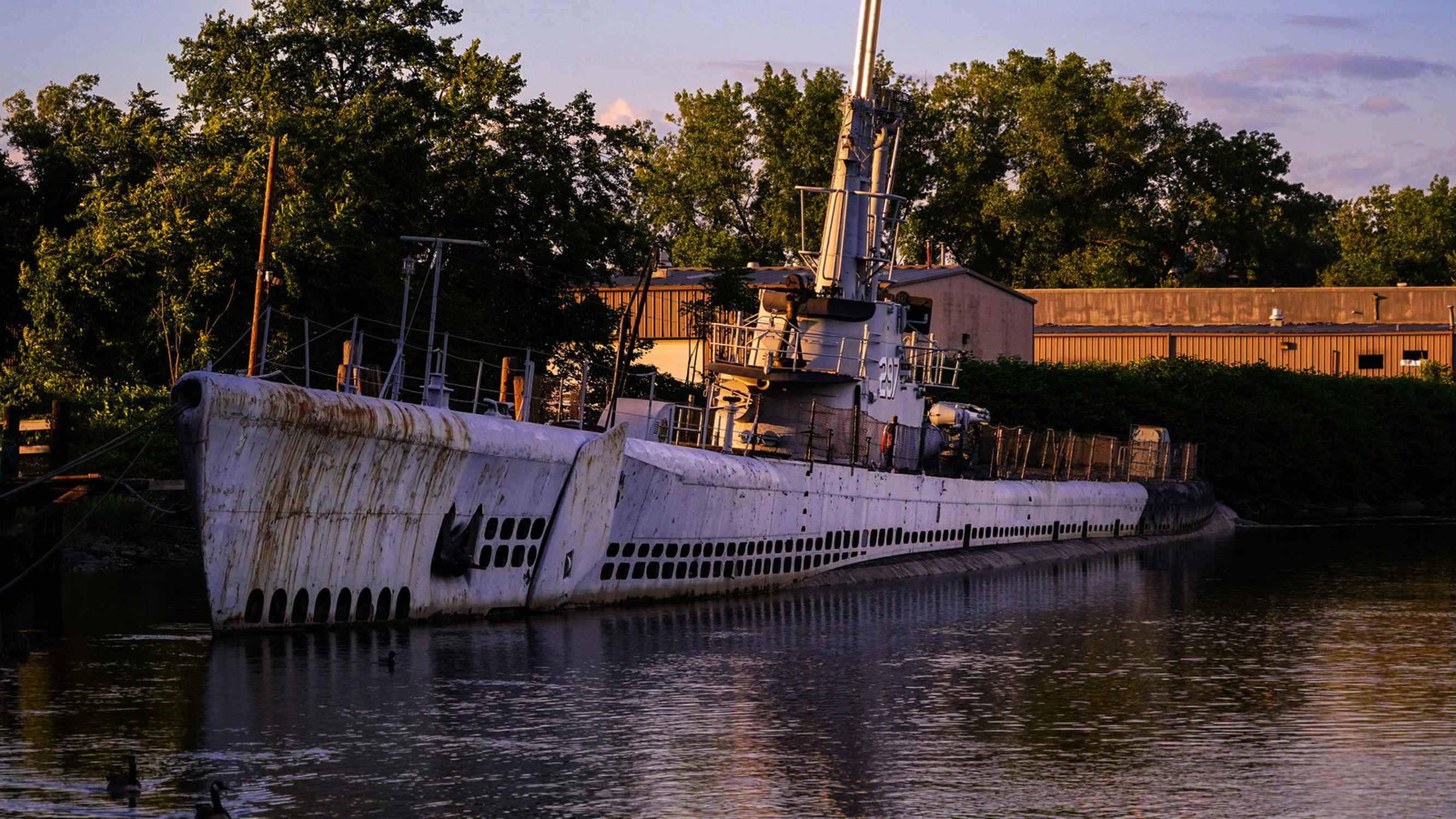 USS Ling - Photo 1