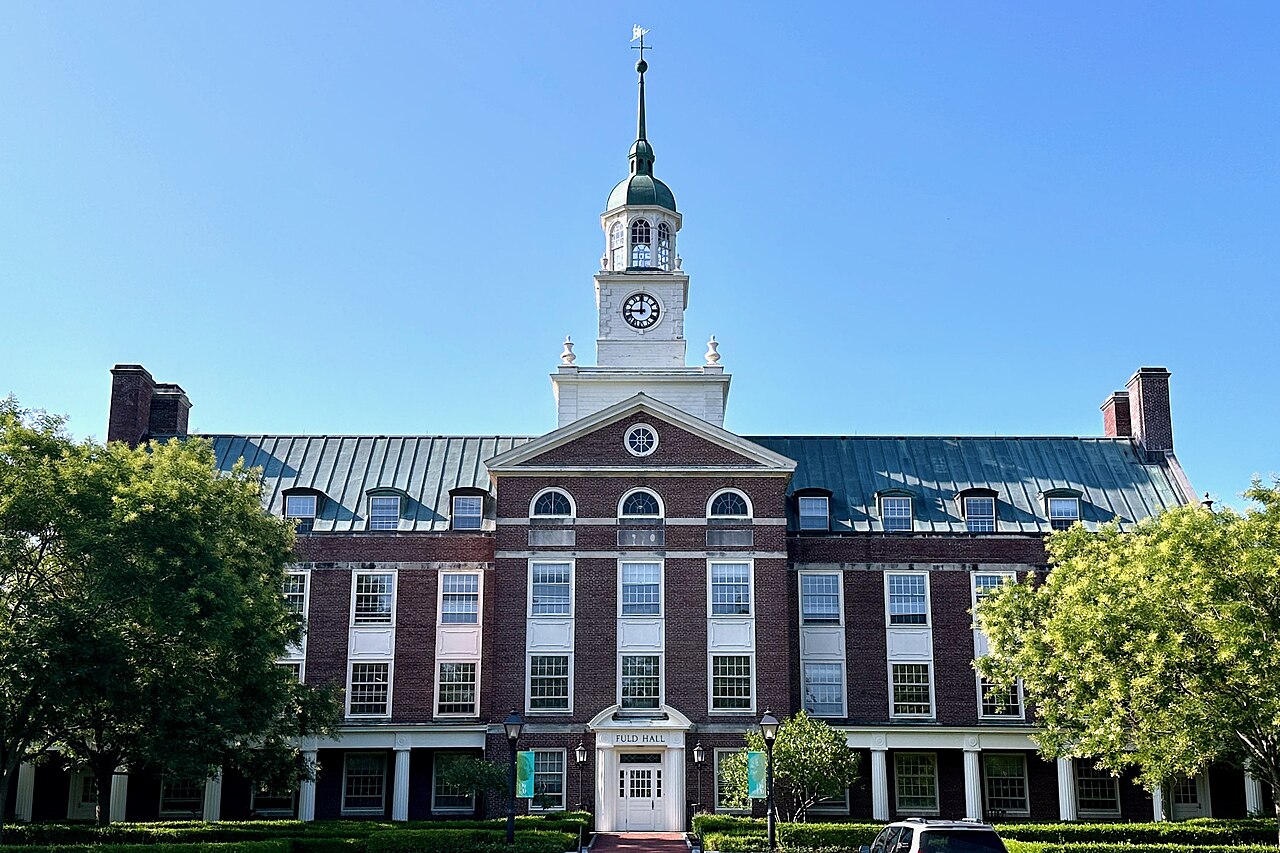 Fuld Hall - Photo 1