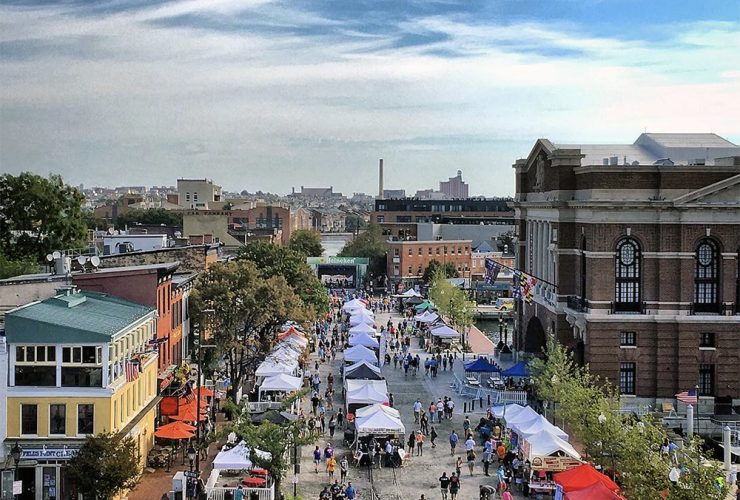 Broadway Square - Photo 1