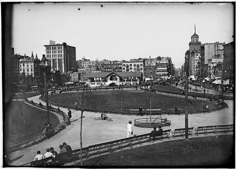 Columbus Park Pavilion - Photo 1