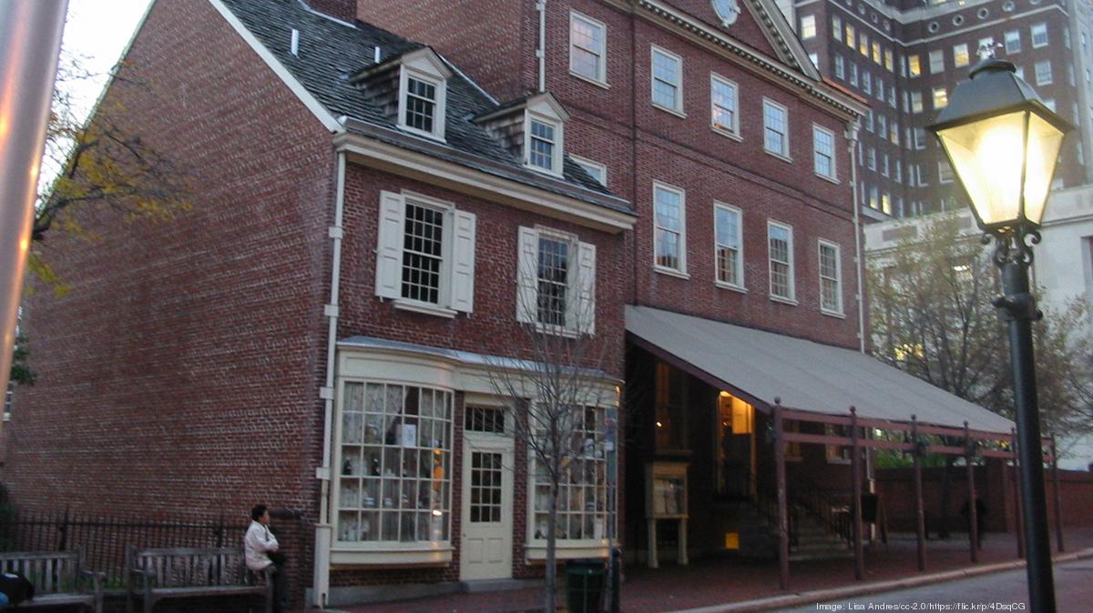 City Tavern - Photo 1
