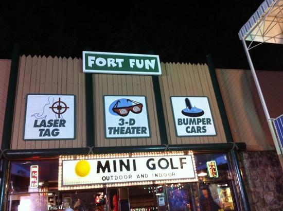 Fort Fun Family Entertainment Center - Photo 1