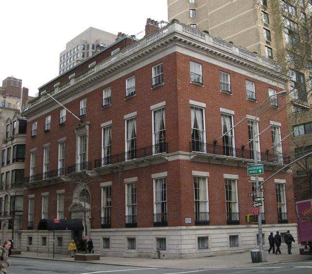 Knickerbocker Club - Photo 1