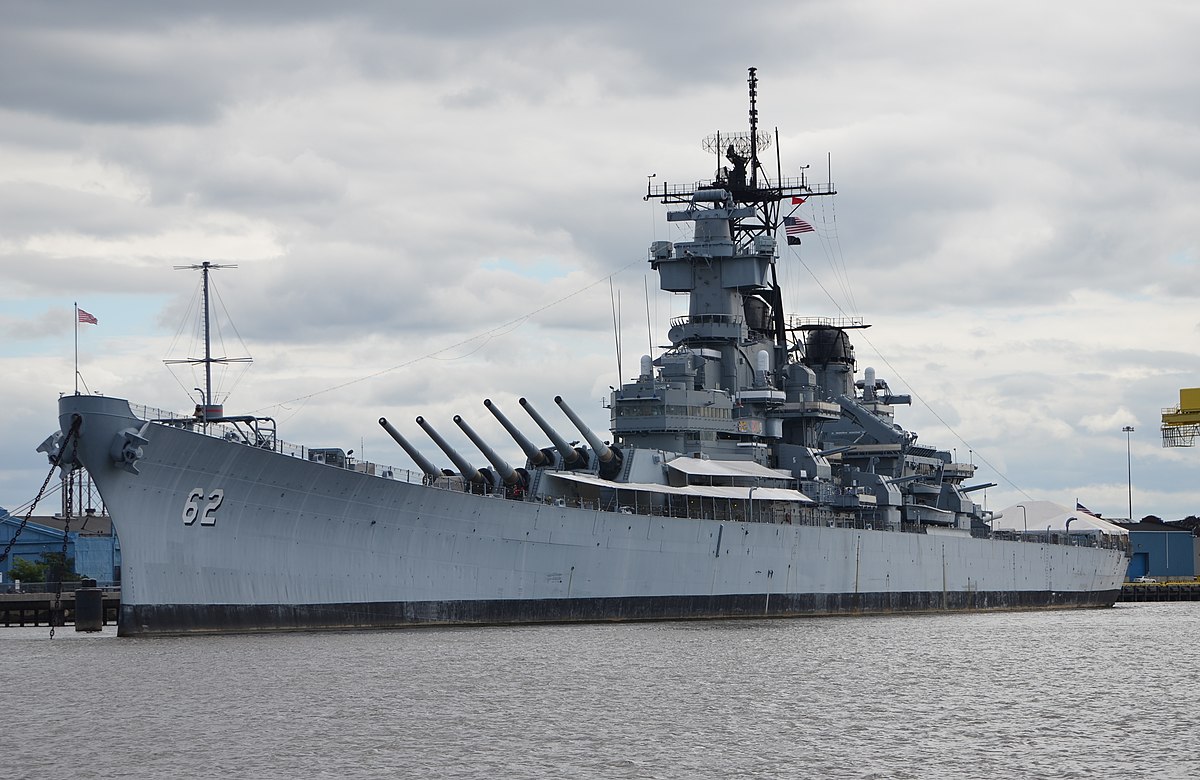 Battleship New Jersey - Photo 1