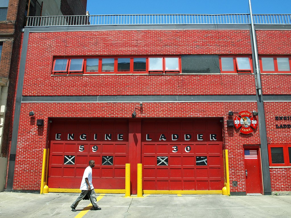 FDNY Engine 59/Ladder 30 - Photo 1