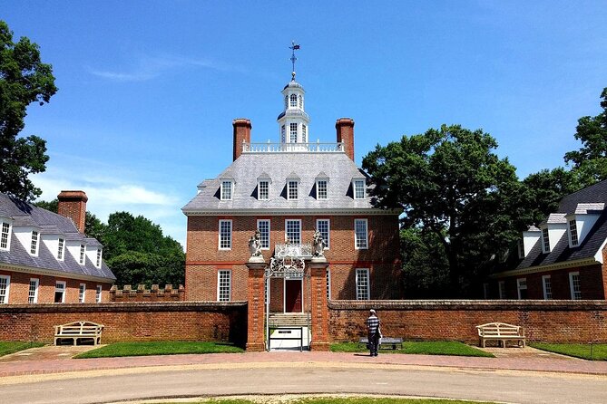 Governor's Palace East Entry - Photo 1