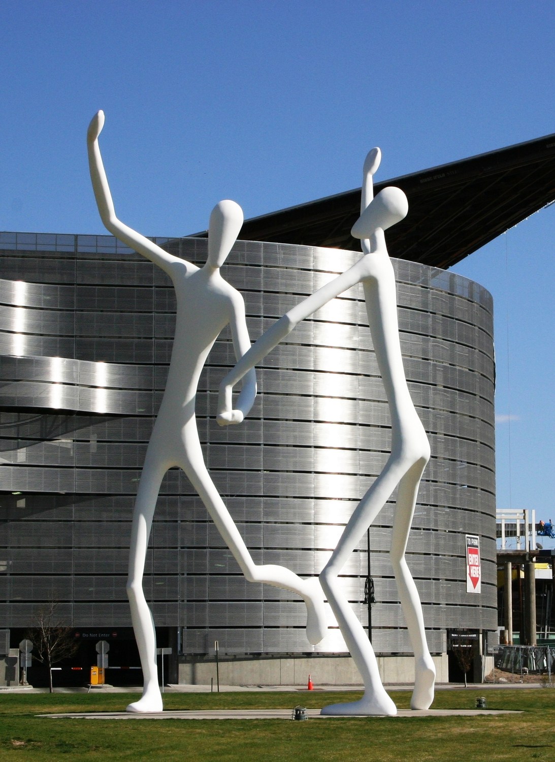 The Dancers - Photo 1
