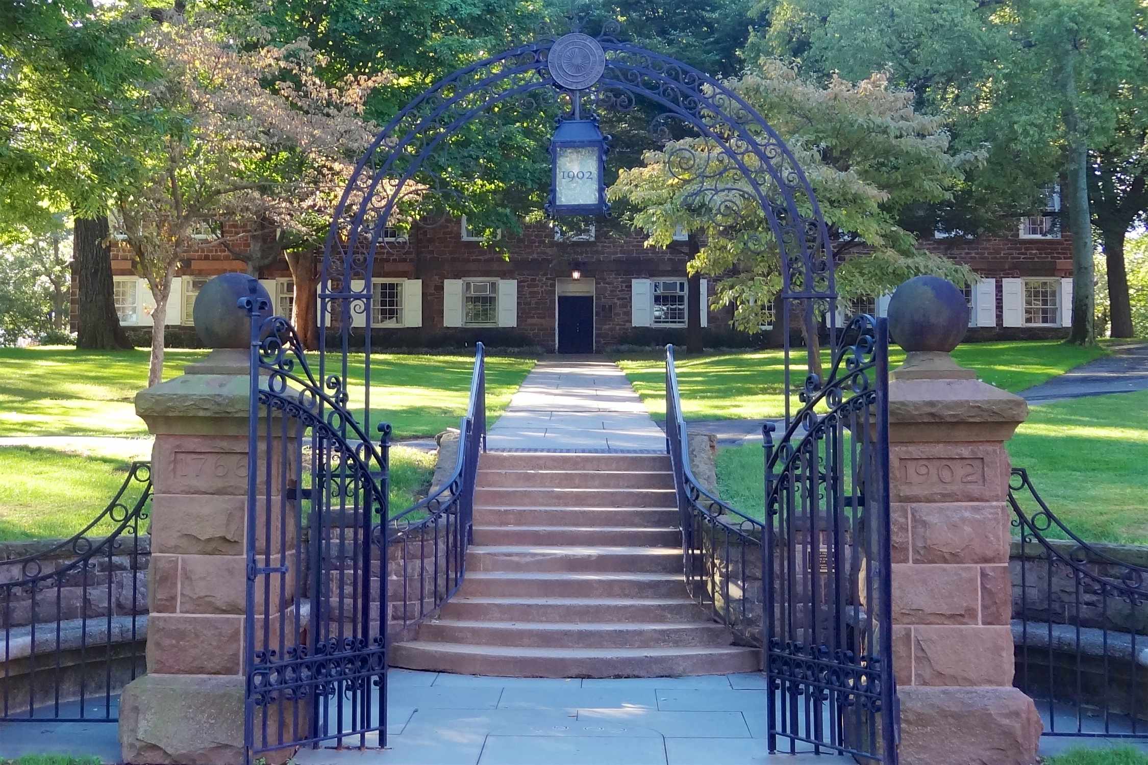 Rutgers University Queens Campus - Photo 1