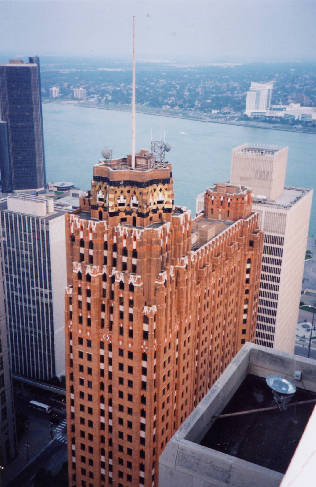 Guardian Building - Photo 1