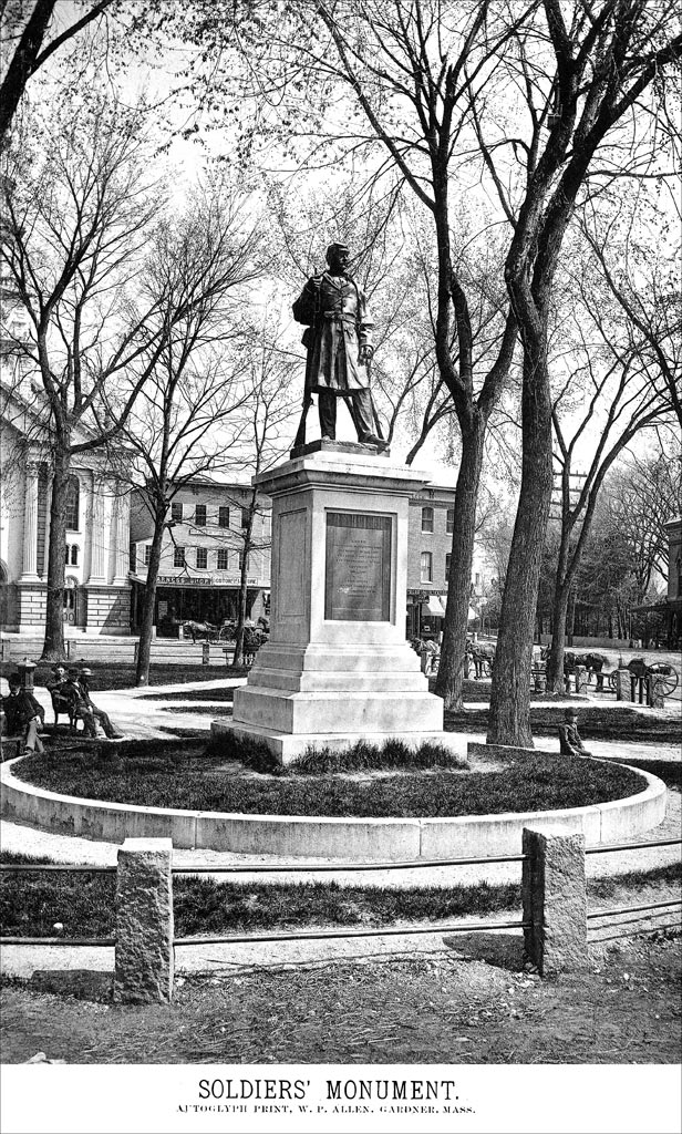 Soldier's Monument - Photo 1