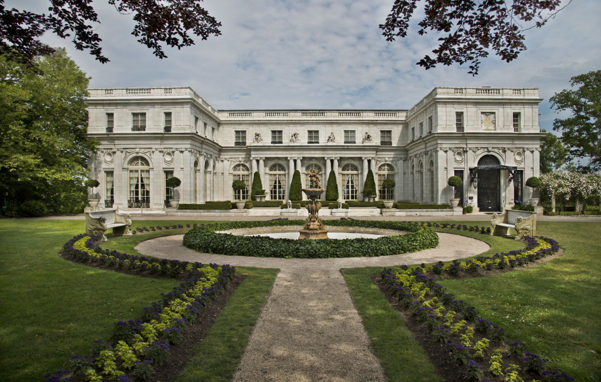 Rosecliff Mansion - Photo 1