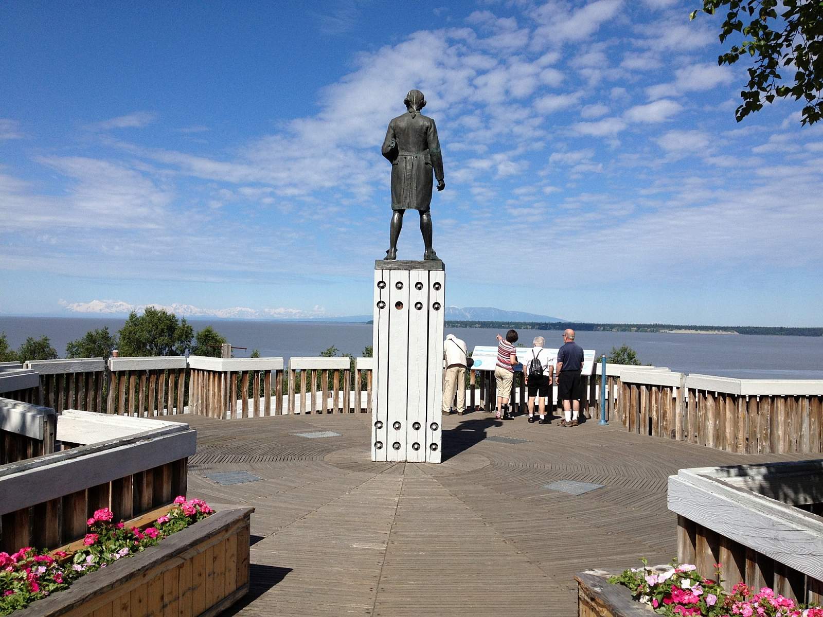 Captain Cook Monument - Photo 1