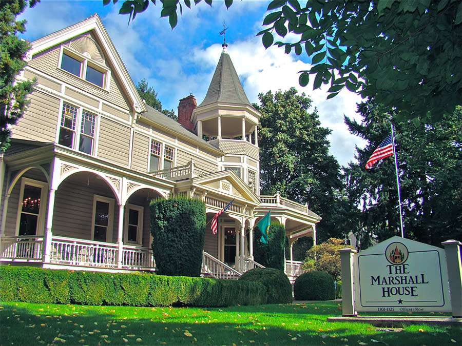 Officers Row - Photo 1