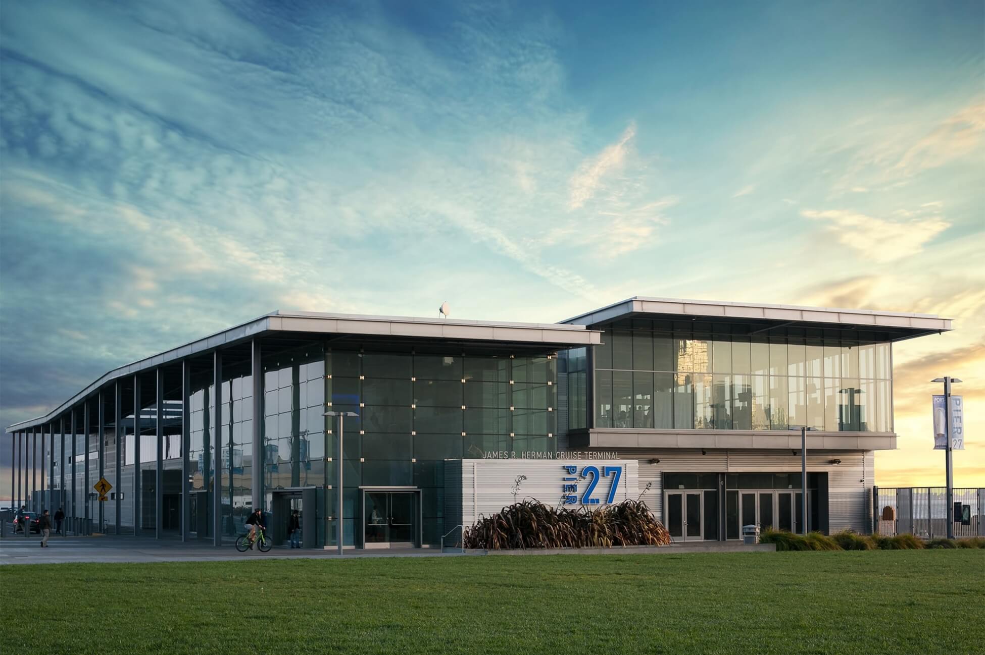 Pier 27 - Photo 1