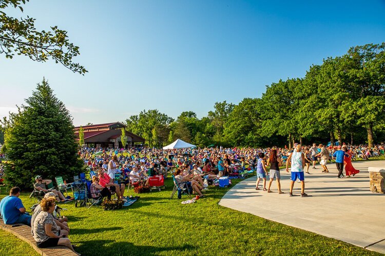 Farmer's Market Pavilion - Photo 1