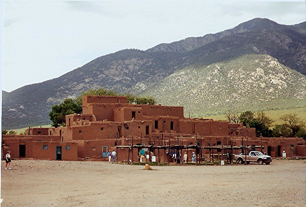 Hlauuma (North House) - Photo 1
