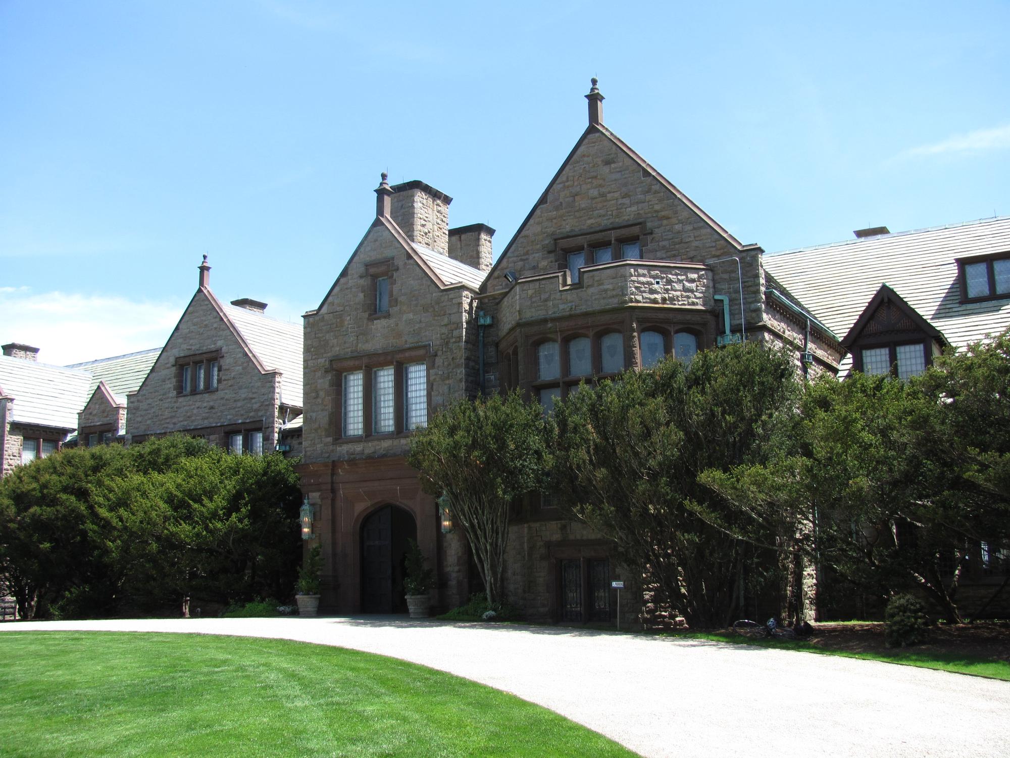 Rough Point Mansion - Photo 1