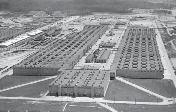 K-25 (Oak Ridge Gaseous Diffusion Plant) - Photo 1
