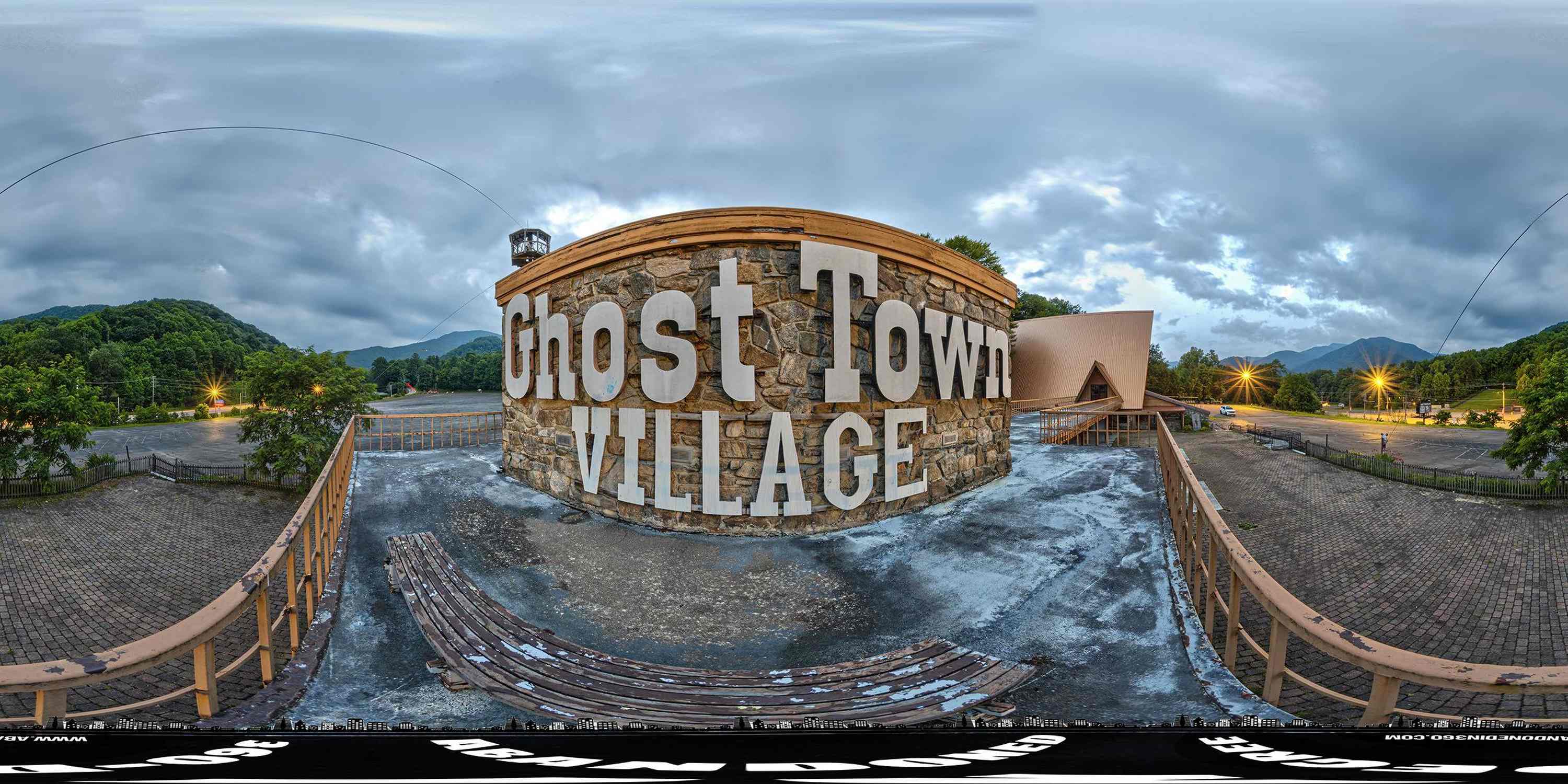 Ghost Town Village - Photo 1
