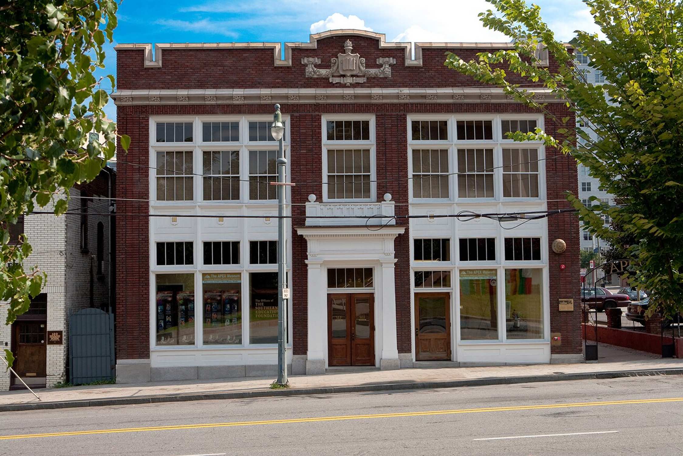 Sweet Auburn - Photo 1
