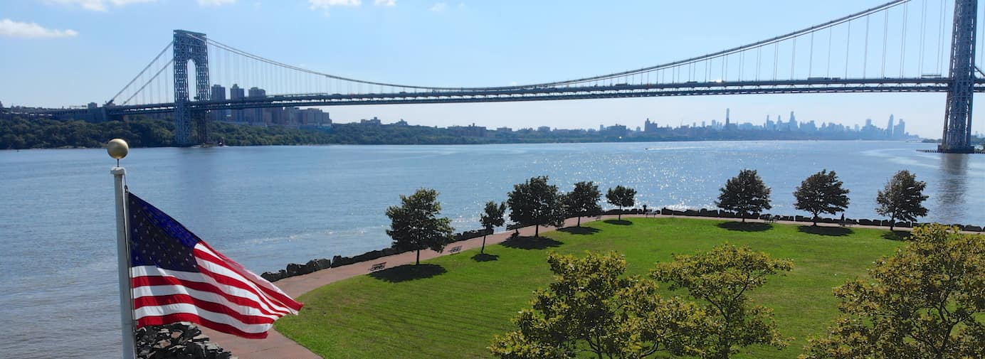 Fort Lee - Photo 1