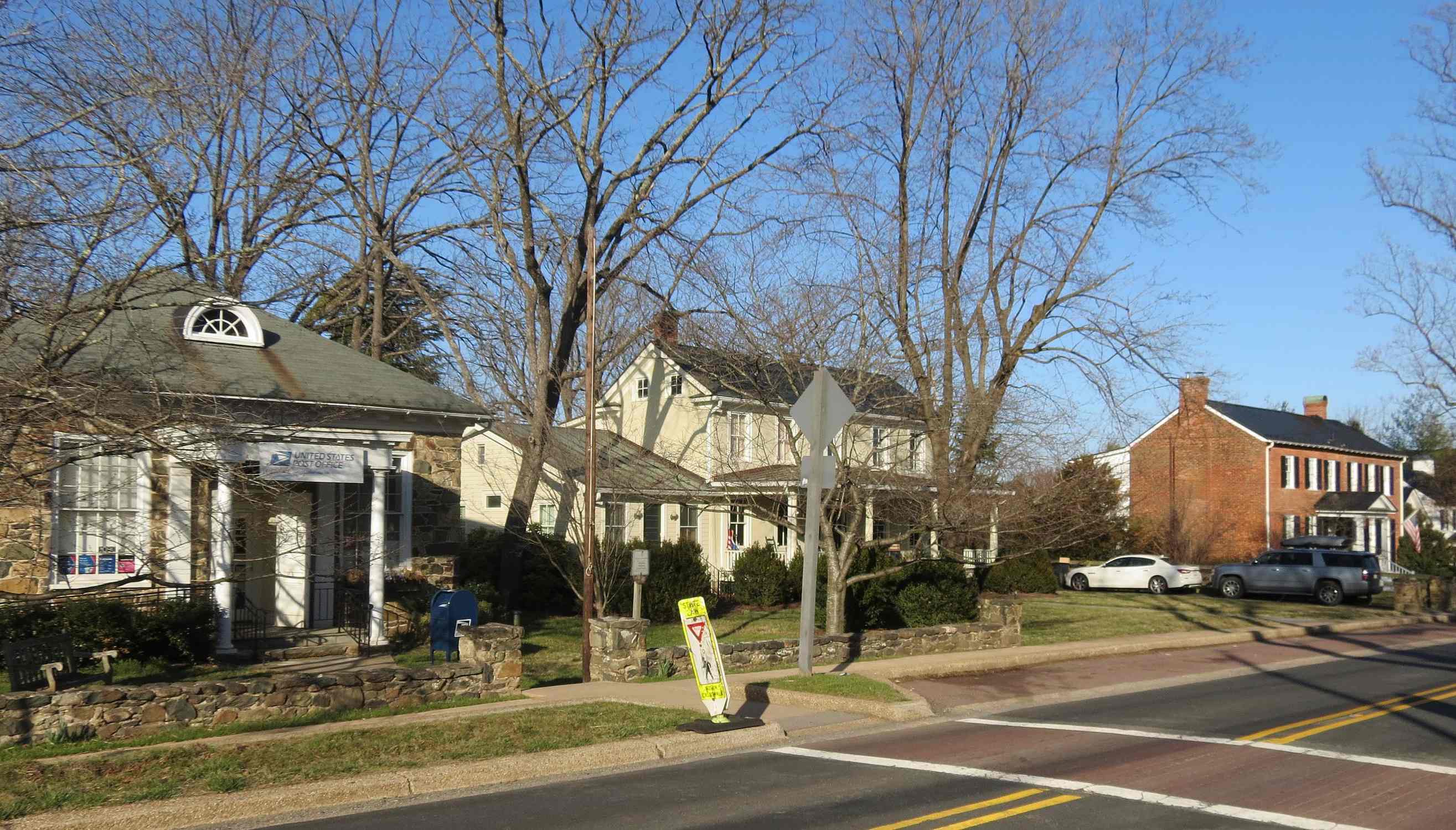 Upperville Historic District - Photo 1