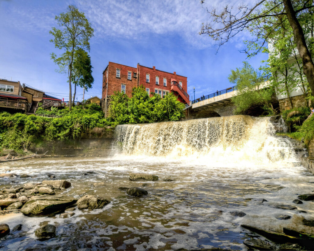 Chagrin Falls West Side Historic District - Photo 1