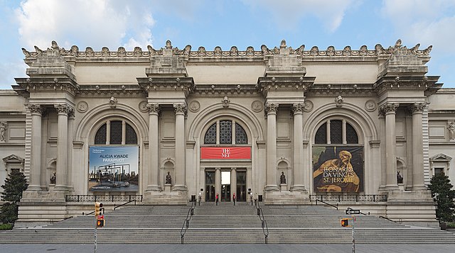 Metropolitan Museum Historic District - Photo 1