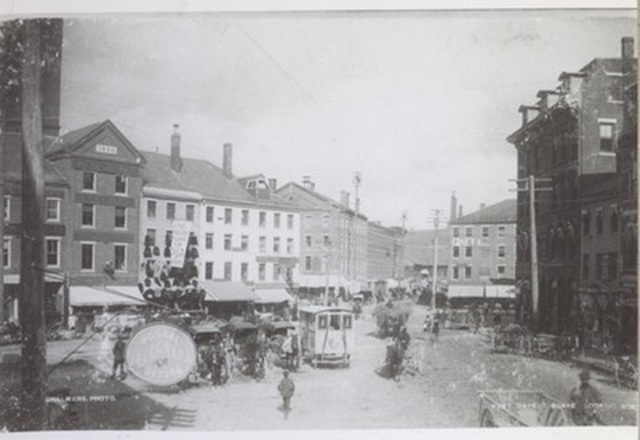 West Market Square Historic District - Photo 1