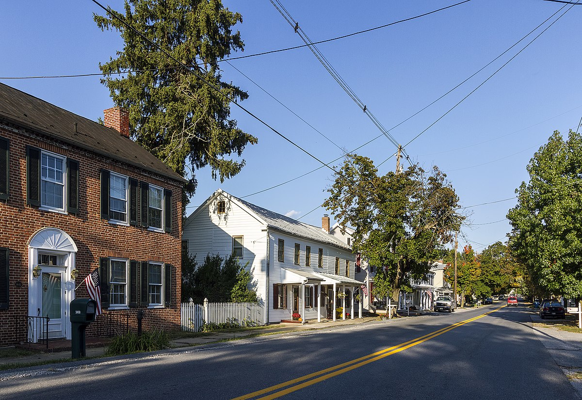 Uniontown Historic District - Photo 1