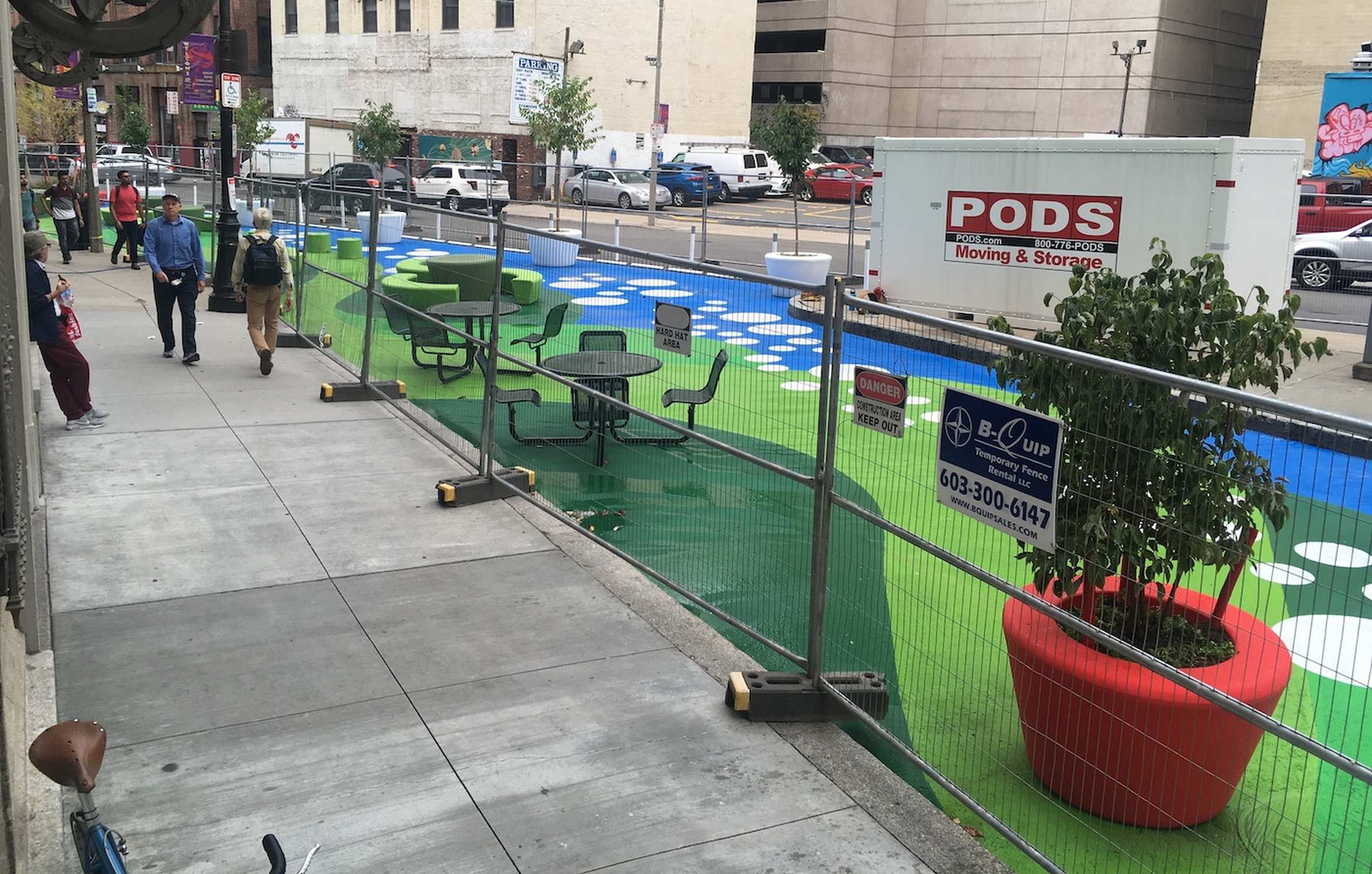 Phillips Square - Photo 1