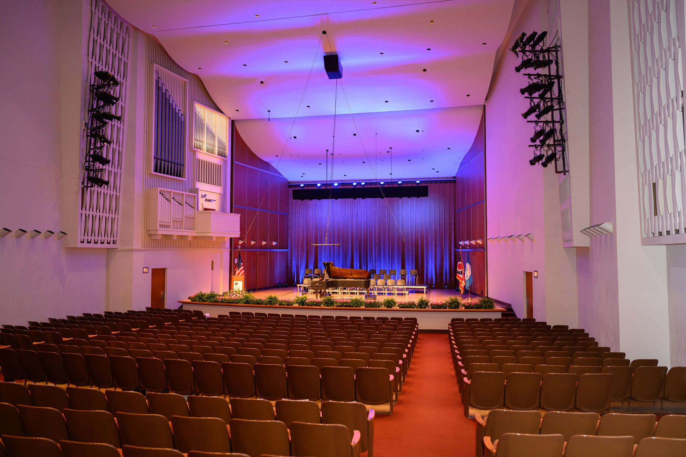 Kulas Auditorium - Photo 1