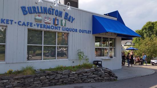 Burlington Bay - Photo 1