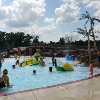 Signal Bay Water Park - Photo 1