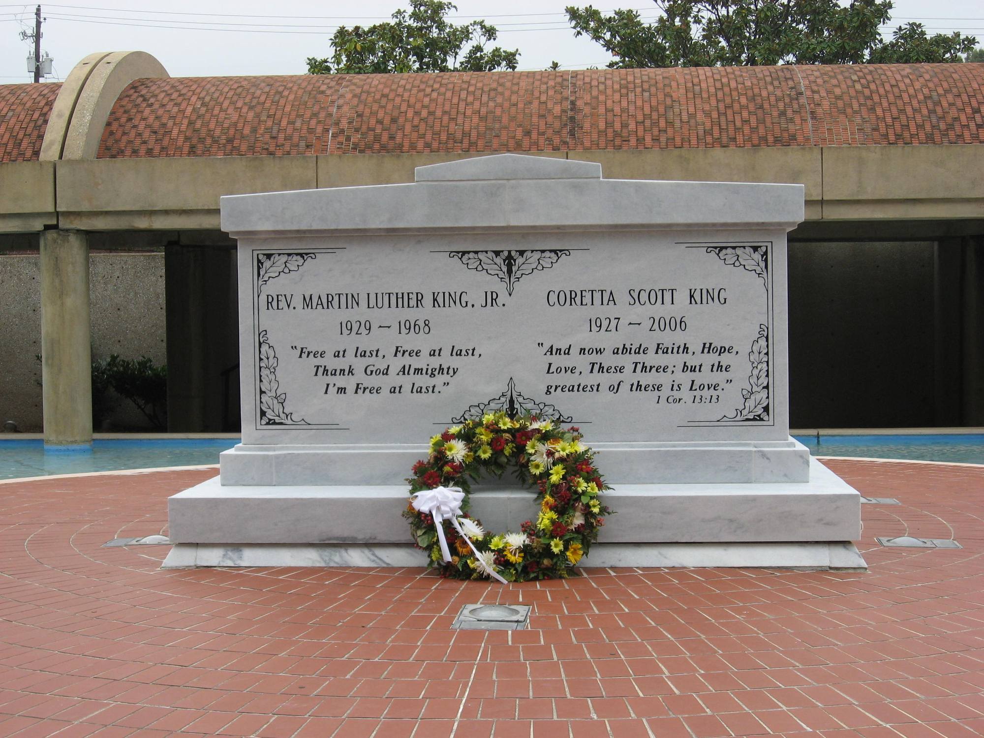 Martin Luther King, Jr. and Coretta Scott King Tomb - Photo 1