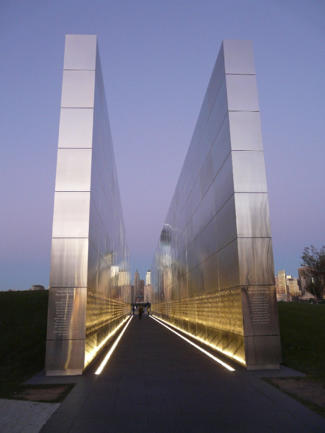 Empty Sky - Photo 1
