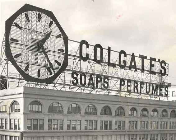 Colgate Clock - Photo 1