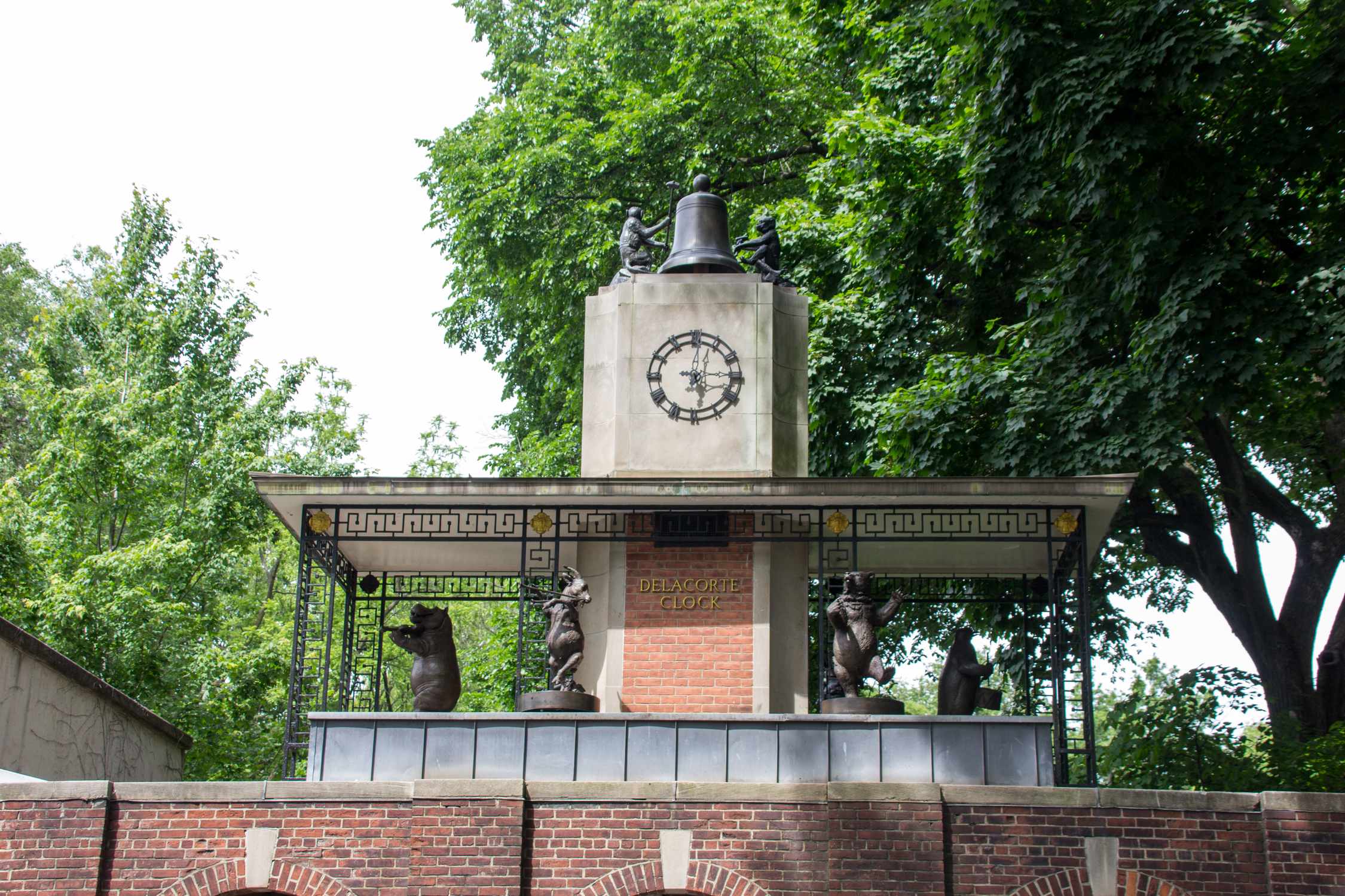 Delacorte Musical Clock - Photo 1